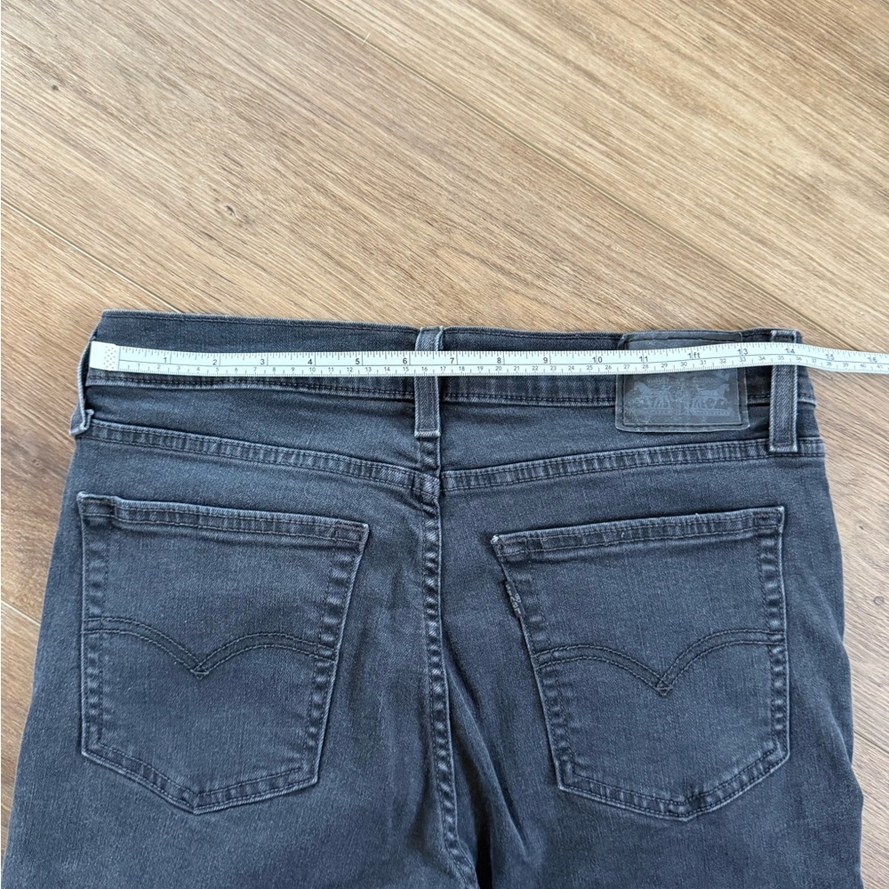 Levi’s Women's Black Distressed Jeans Size 30 - Picture 4 of 7